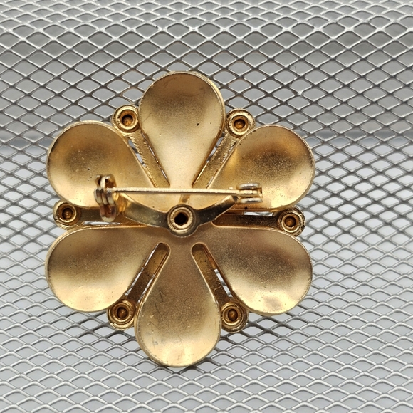 Brooch Gold Tone with Beautiful Green Rhinestones 2"-3" - Picture 2 of 2